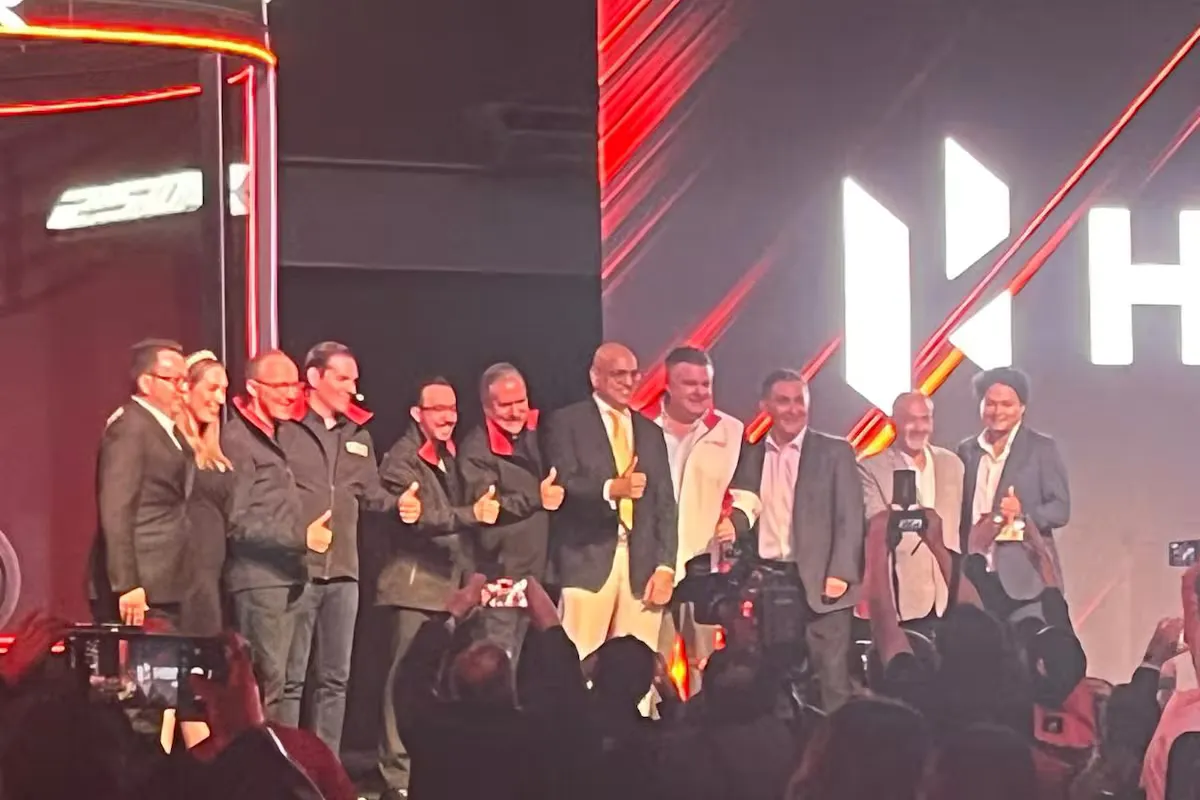 Hero Motos revoluciona la movilidad urbana con el lanzamiento de la HUNK 250 R