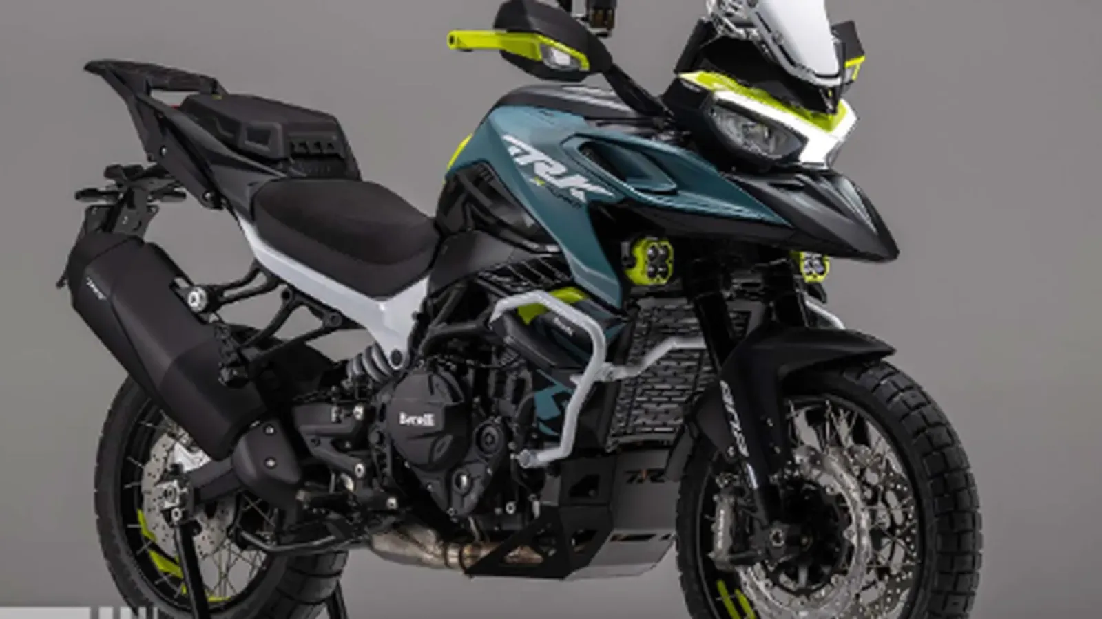 Benelli desafía a Honda y a Kawasaki con una trail que destaca por espacio, comodidad y precio