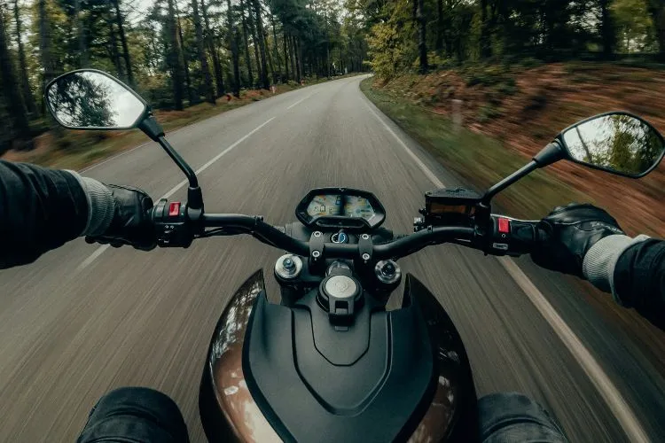 Placas para moto Estado de México 2026 requisitos, costos y trámites